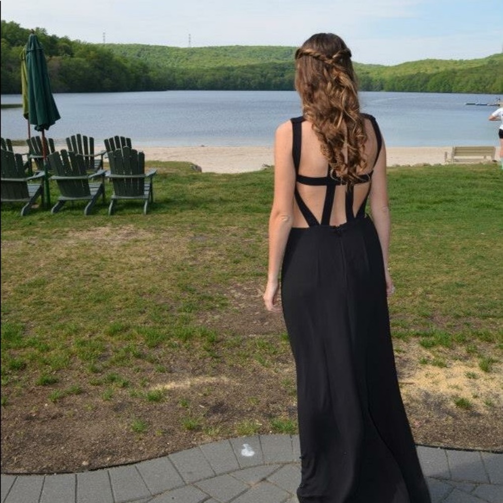 Black prom dress